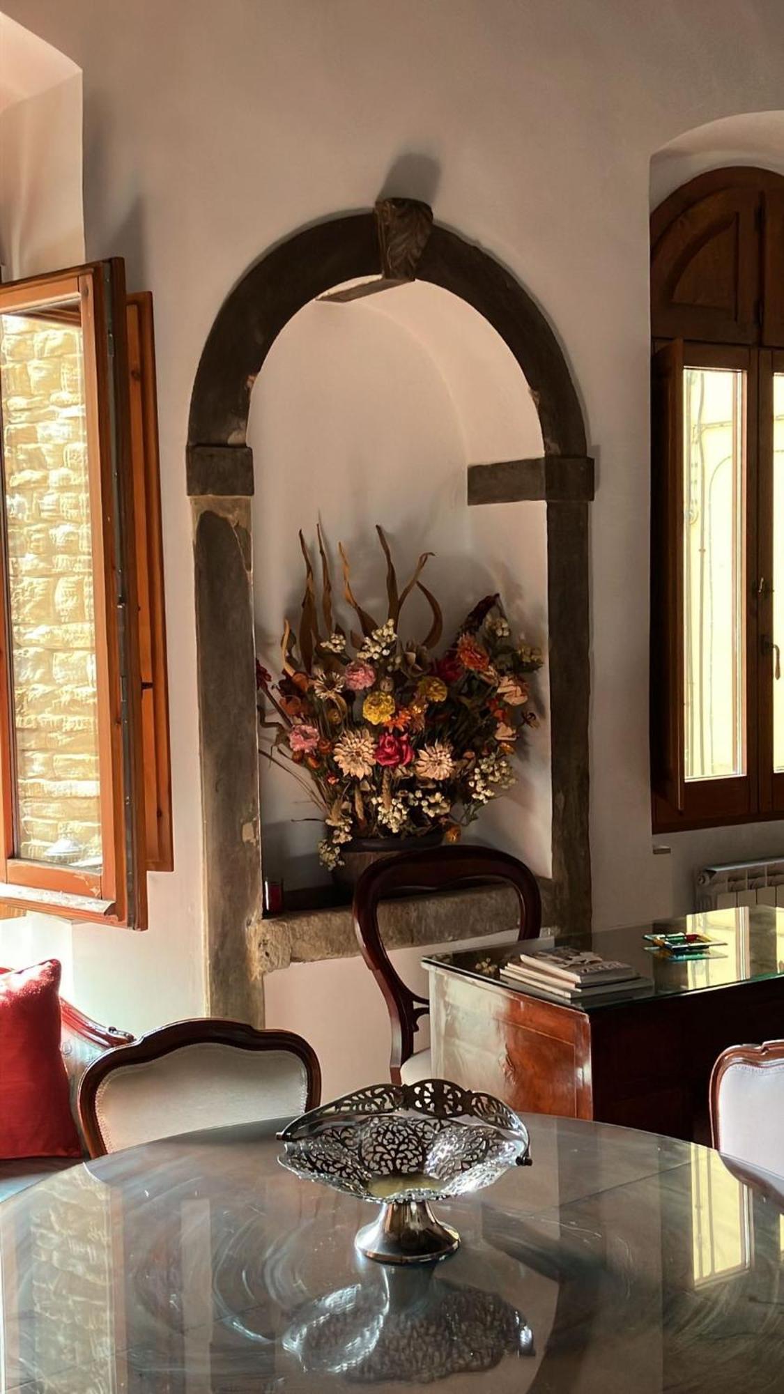 דירות פירנצה Elegant Ramaglianti Flat -Santo Spirito District מראה חיצוני תמונה